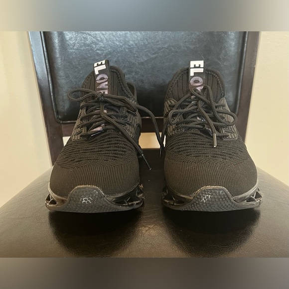 Chopben Gym Shoes - Picture 6 of 10